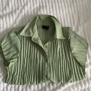 East 5th button up blouse white floral swirl detailing | color green | size M